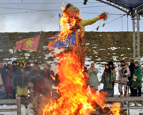 Празднование Масленицы в парке «Киевская Русь»