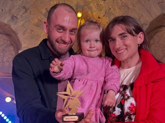 «Половини будинку просто немає»: російський дрон зруйнував житло Даші Євтух