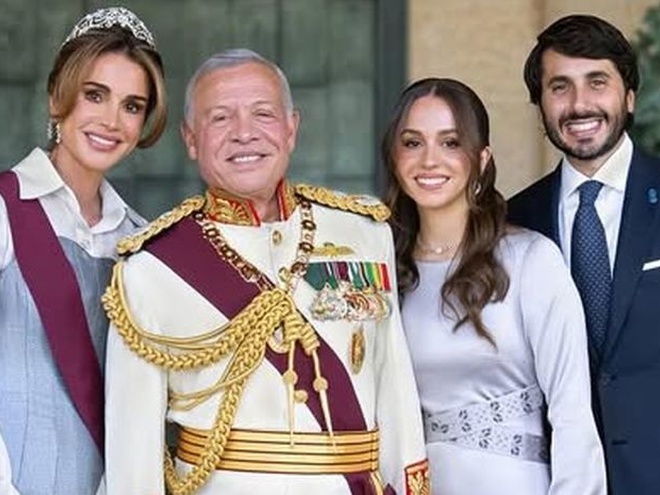 Принцеса Йорданії Іман вагітна первістком