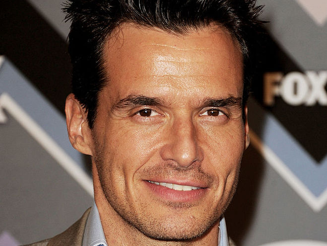 Антоніо Сабато