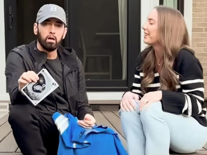 Емінем вперше стане дідусем