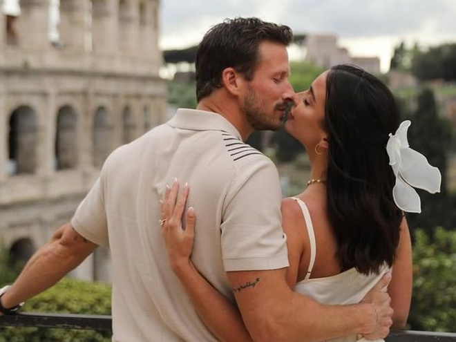 Зірка серіалу «Династія» Адам Губер одружився з зіркою TikTok