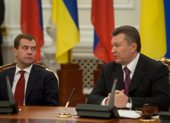 Медведев Янукович