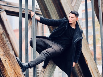 Победитель "Топ-модели по-украински" Самвел Туманян: "На проекте у меня был всего один враг"