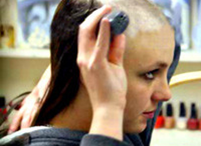 Лысая Бритни Спирс<br />Фотограф: xxx