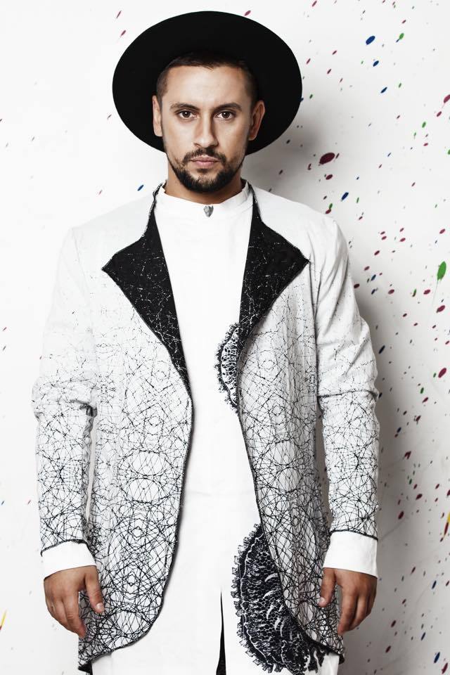 Еріка і Монатік