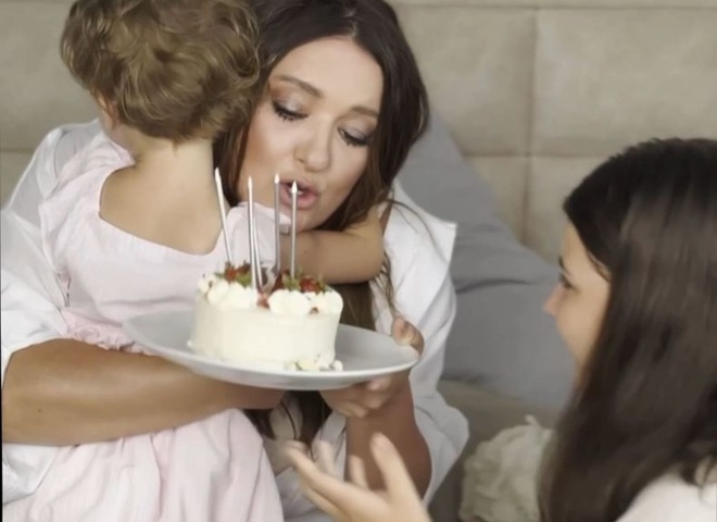 «Найкраща моя дитина у світі»: Могилевська зворушила фанів новим відео зі старшою дочкою