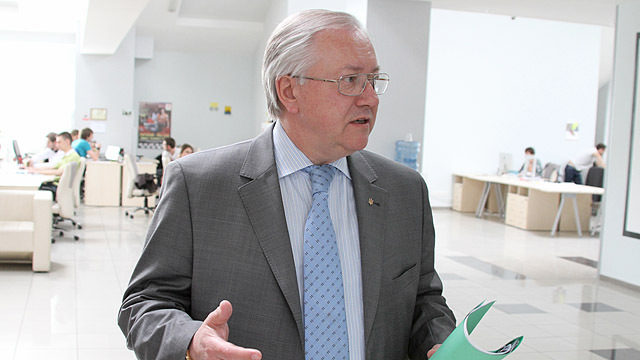 Борис Тарасюк