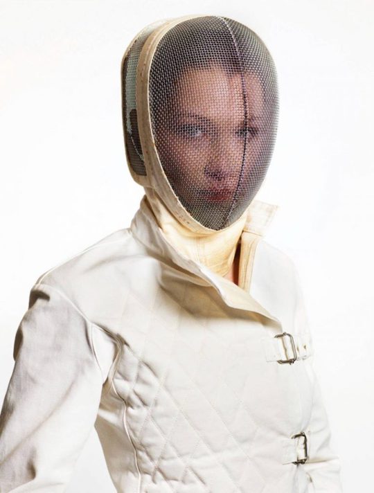 Да будет спорт: Белла Хадид в новой фотосесии для Vogue