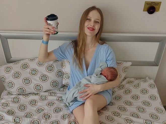 Сагайдачна засвітила обличчя новонародженого сина у новому відео