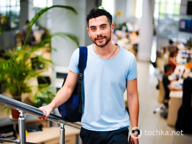 Женя Толочный