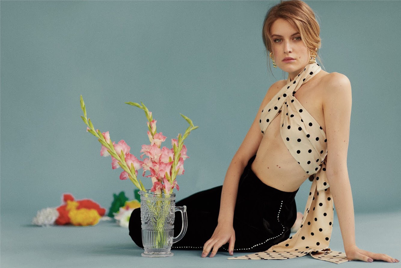 Речі з харизмою: жіночність і театральність в новій колекції Marianna Senchina Spring Summer 2019