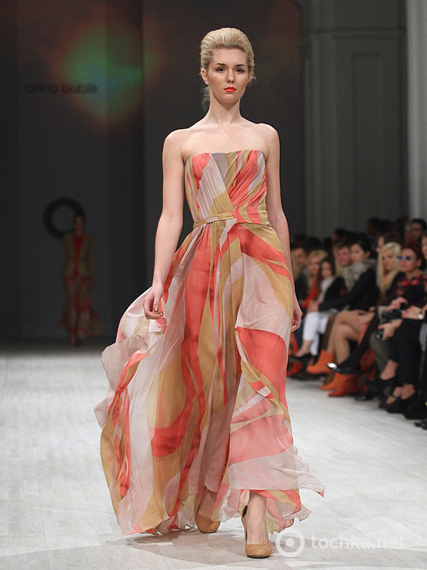 показ Anna Bublik