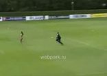 Зачем ловили пусть себе бегают) 
