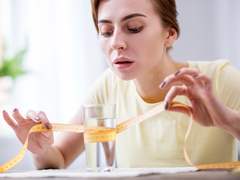 Внезапное похудение: 5 причин, по которым нужно не радоваться, а записаться к врачу