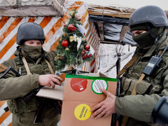 Видео дня: военные с Востока поздравили украинцев с Новым годом