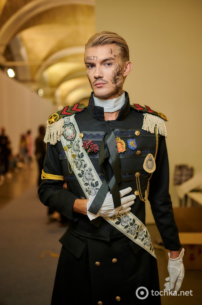 Backstage третього дня Ukrainian Fashion Week noseason sept 2021