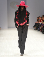 показ Jean GRITSFELDT показ Jean GRITSFELDT