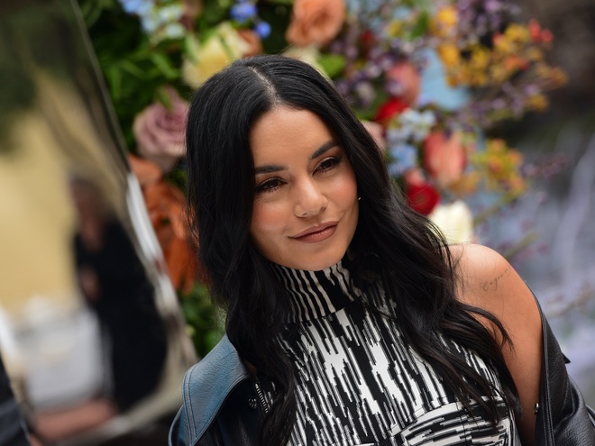 Ванесса Гадженс оголосила про першу вагітність на «Оскарі-2024»