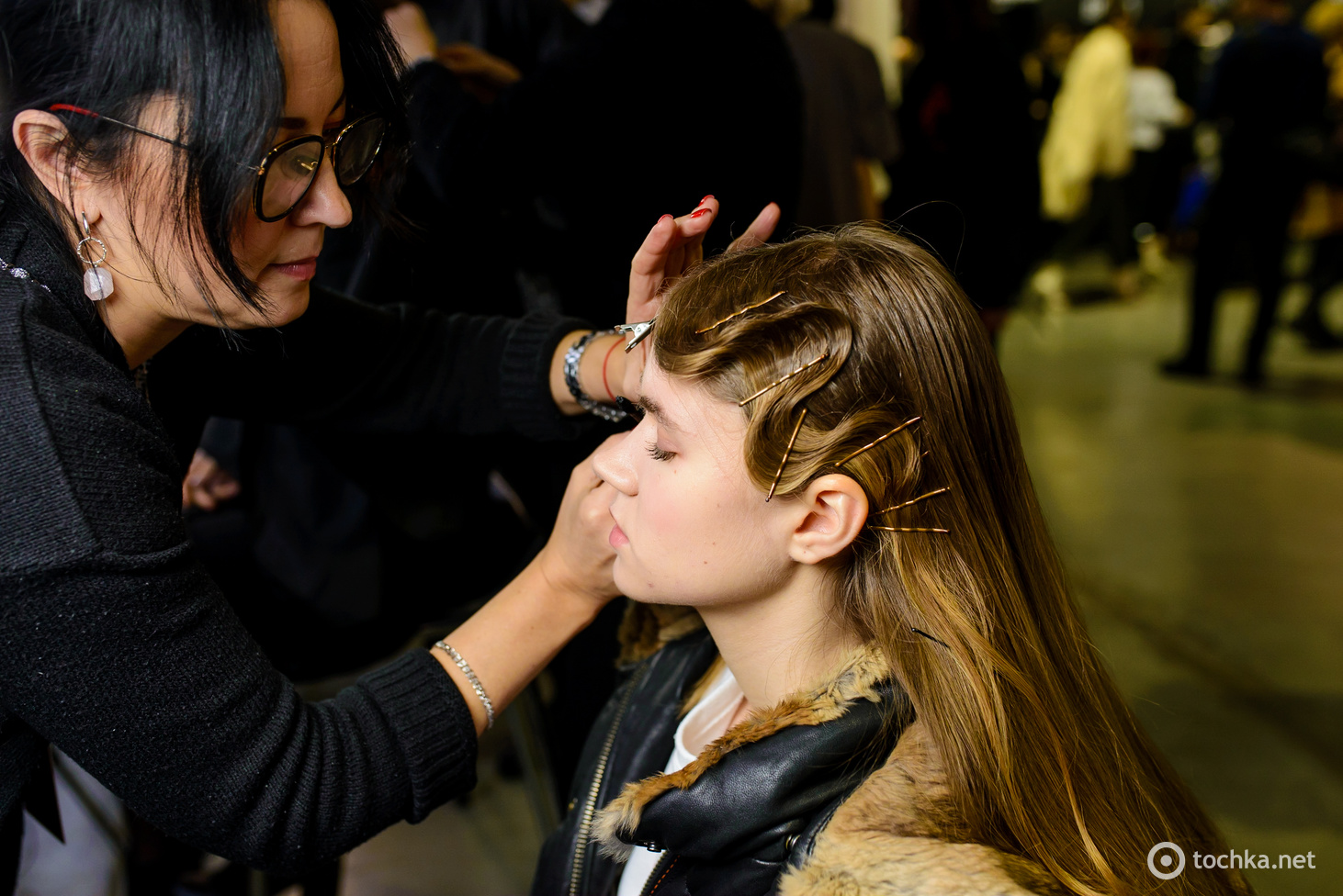 Backstage первого дня UFW FW 19-20