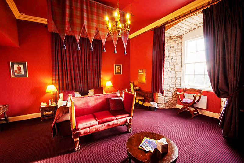 Романтические отели Европы: Dalhousie Castle Hotel and Spa, Edinburgh