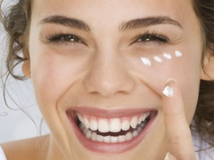 Как влажнить лицо