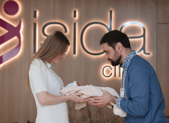 Віталій Козловський розсекретив ім'я дружини та оголосив про народження сина