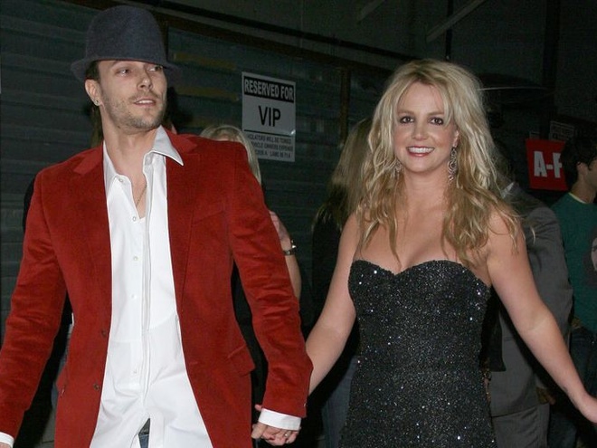 Брітні Спірс відповіла на звинувачення у мемуарах ексчоловіка Кевіна Федерлайна