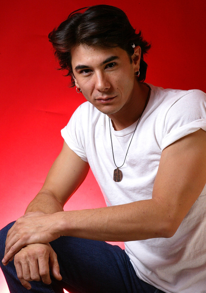 Белая футболка