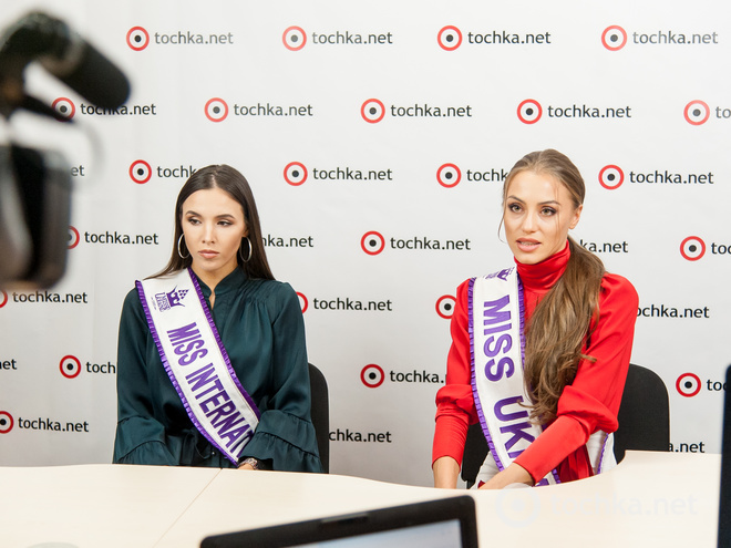 "Мисс Украина 2019" Маргарита Паша и "Мисс International 2019" Марина Киосе