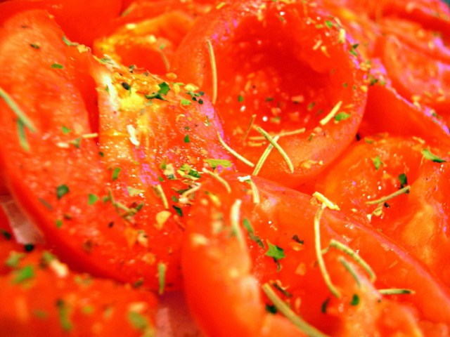 Медленно запеченные (вяленые) томаты