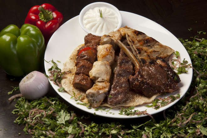 Арабская мясная тарелка