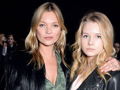 Лотти Мосс на обложке L’Officiel NL