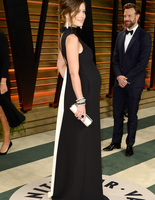 Модная беременность на примере звезд