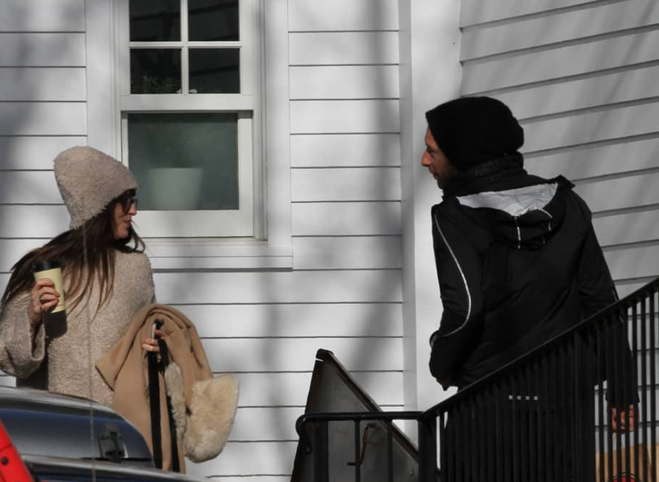 Мімімі дня: зірка "50 відтінків сірого" на побаченні з вокалістом Coldplay