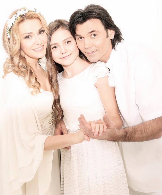 Ольга Сумская и Виталий Борисюк с дочерью Аней