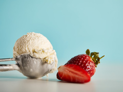 8 продуктів, які допоможуть знизити тягу до солодкого