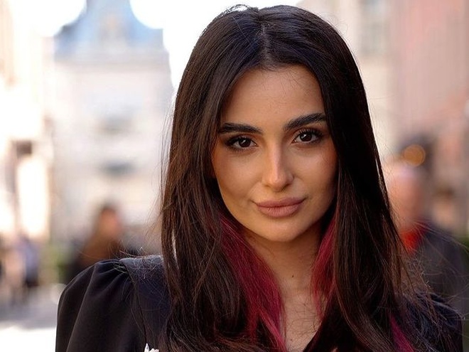 «Думала, що не повірять»: Трінчер приховувала, що у 18-річному віці придбала собі квартиру