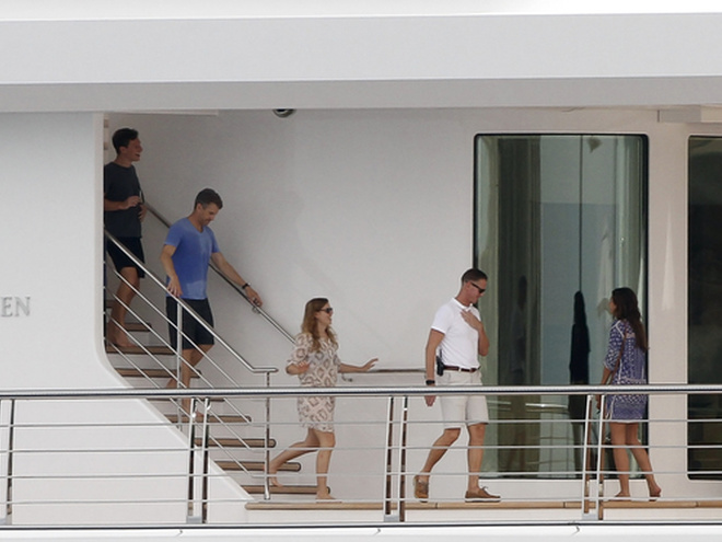 принцесса Беатрис на яхте Абрамовича