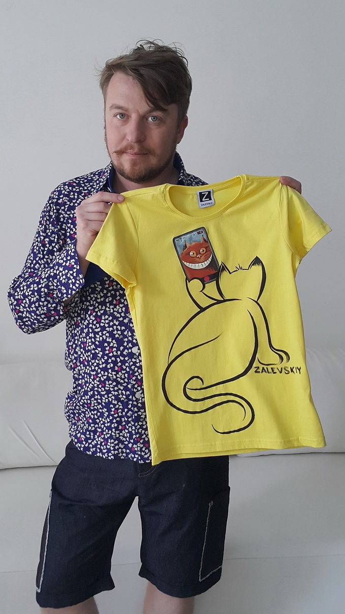 Украинские дизайнеры выпустили футболки в поддержку бездомных котов: Алексей Залевский