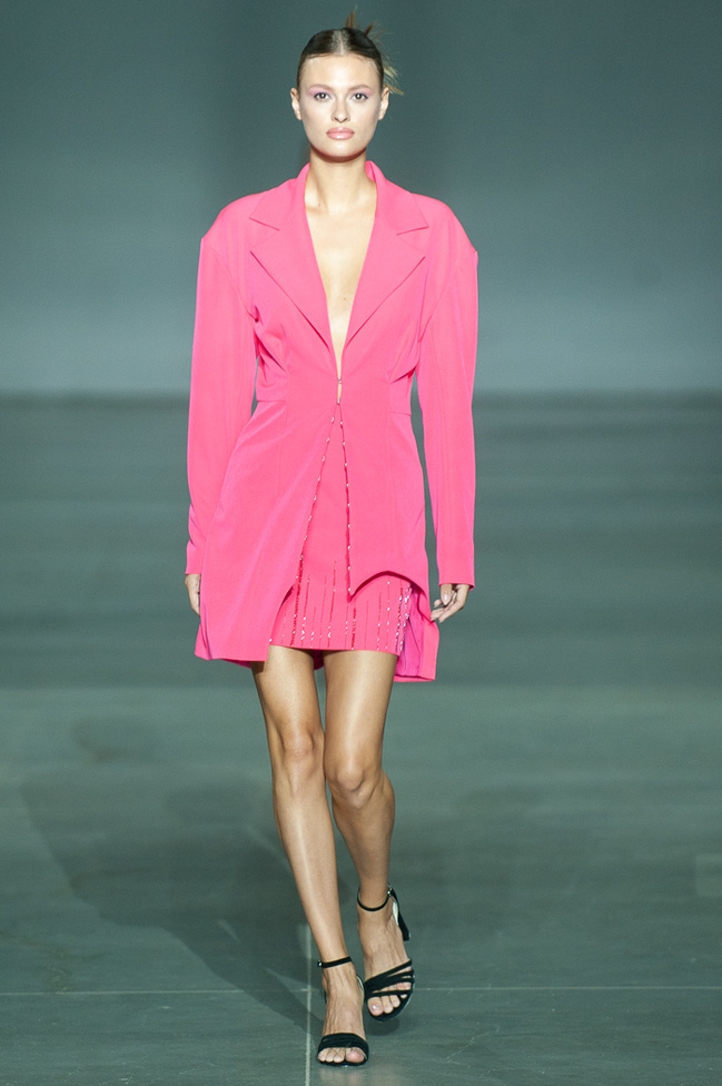 Показ Arutiunova: UFW noseason sept 2021 на Ukrainian Fashion Week noseason sept 2021