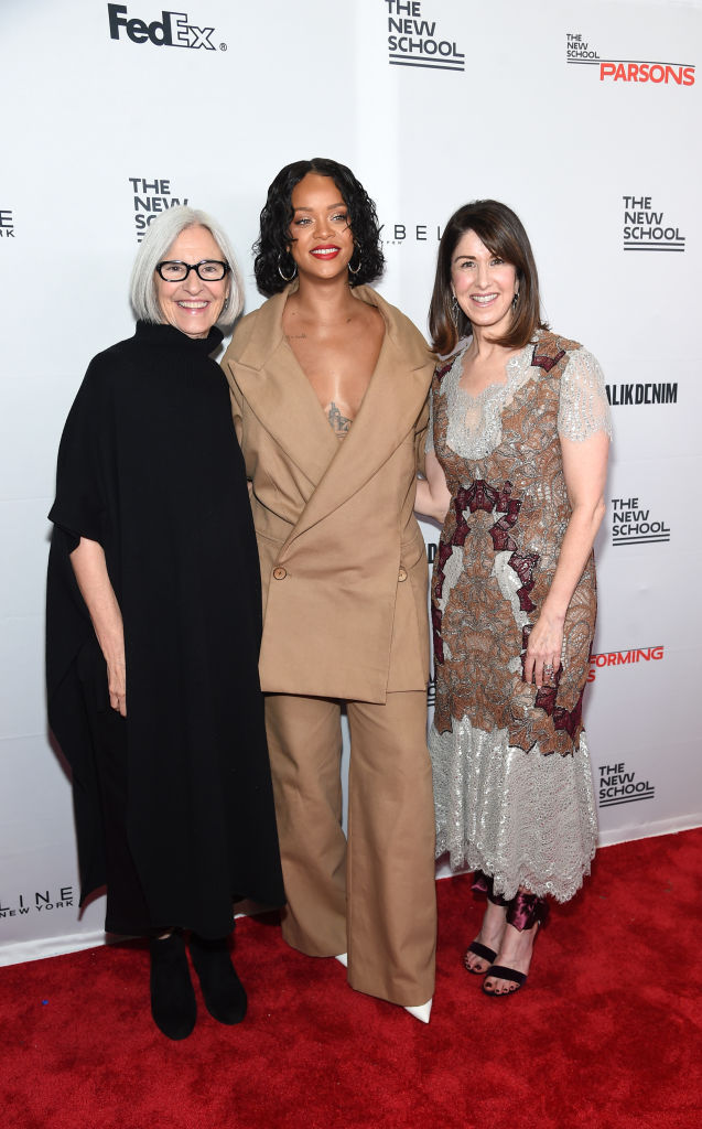 Рианна (беременна СМИ фото)