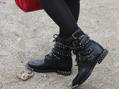 Байкерские ботинки: street style