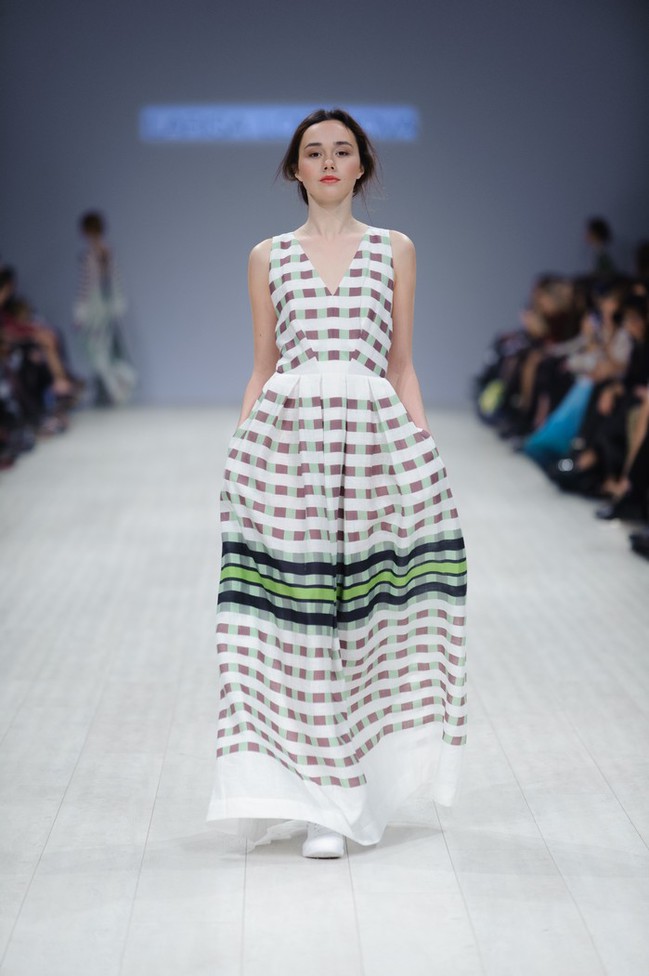 LARISA LOBANOVA ss 2016