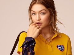 16 образів на весну-літо 2017 від Джіджі Хадід