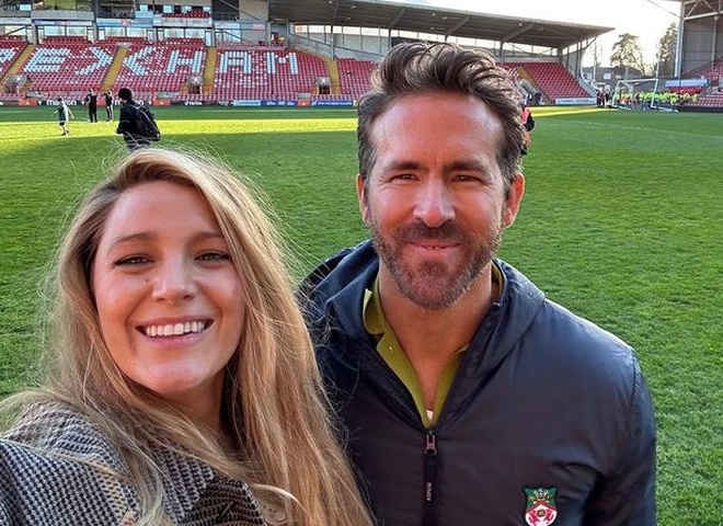 Блейк Лайвлі та Раян Рейнольдс вперше з'явилися на публіці з чотирма дітьми