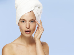 5 типових помилок в догляді за шкірою навколо очей