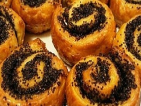 Сдобные булочки с маком Сдобные булочки с маком