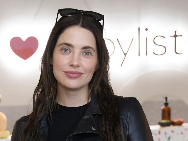 Зірка «Милих ошуканок» Ешлі Бенсон народила первістка