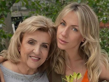 «Сиджу, розкисла як тряпка»: Нікітюк зворушила святкуванням 70-річчя мами